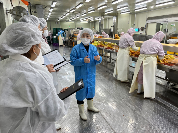 예산군 학교급식 식재료 납품업체 현장평가/예산군 제공