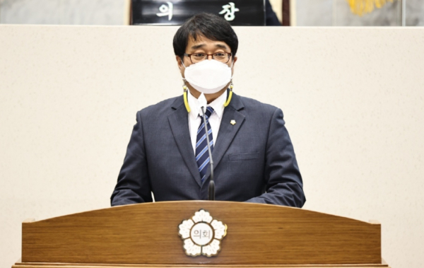 5분 발언하는 조상연 당진시의회 의원