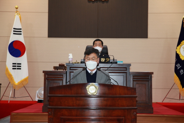 신민주 산업건설위원장