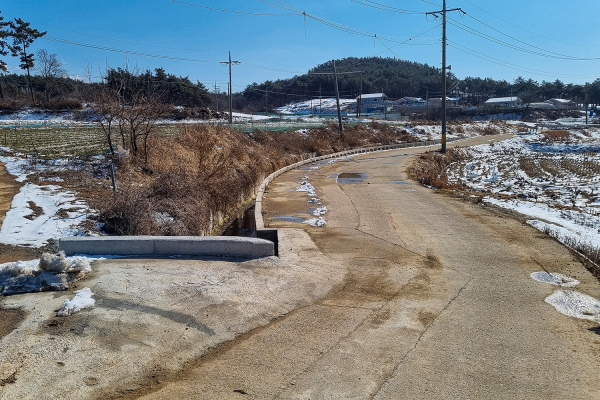 지난해 10월 추진한 인지면 하천 교량 가각정비
