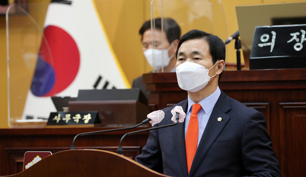 5분 발언하는 안원기 서산시의회 의원