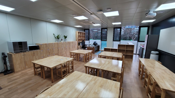 원신흥초 복용분교에 개소한 학교돌봄터 내부 모습