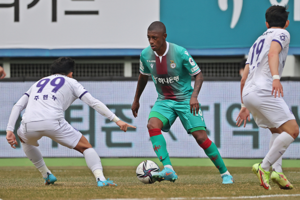 대전하나시티즌 레안드로 선수 경기 모습