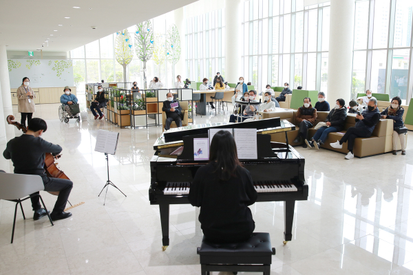 지난 21일, 환우를 위한 힐링음악회 개최