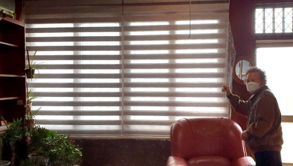 기후변화 대응 취약가구 주거환경 개선 (창문에 블라인드를 설치)