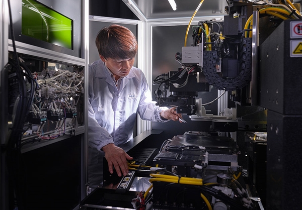 ETRI 올해의 연구자상을 수상한 최광성 실장