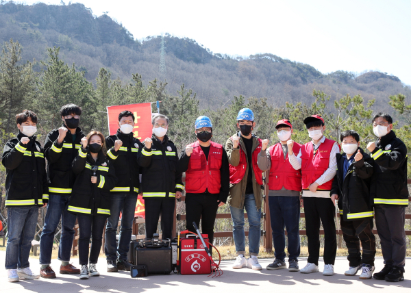 드론 활용한 산불 예방 홍보 실시 단체사진
