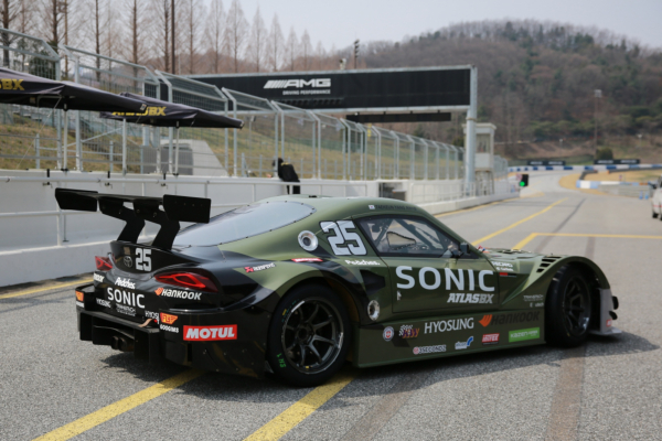 ‘소닉 모터스포츠-아트라스BX’ 소속 양태근 선수 차량