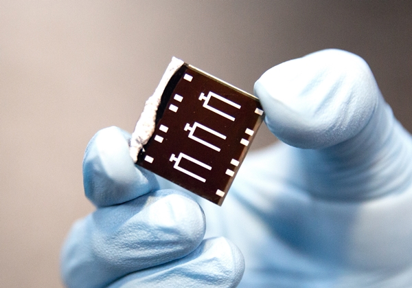 용액 공정 기반 CISSe 태양전지