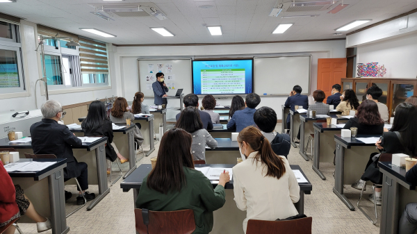 6월까지 총 9개 모델학교의 과학실 공개 추진