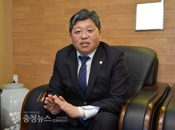법무법인 충청우산 서재국 대표변호사