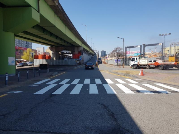 도색 완료한 횡단보도