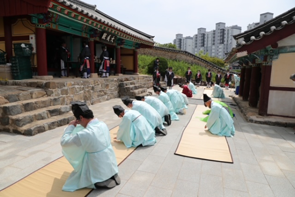 공기 2573년 춘기 석전 봉행 모습