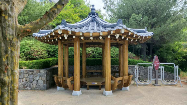 목동소공원 내 교체한 퍼걸러