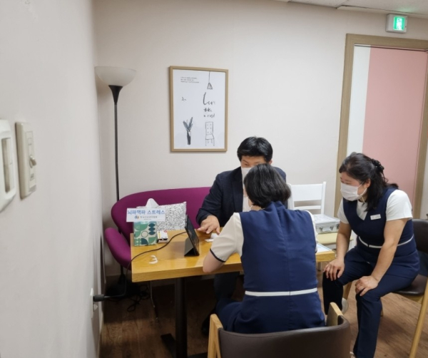 대전 롯데백화점 임직원 정신건강 캠페인 실시