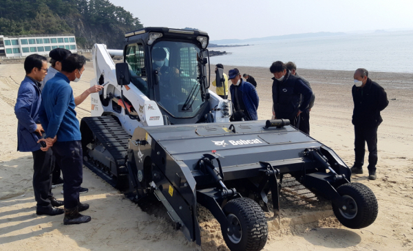 스키드 스티어 로더 시연 행사 모습(2021. 10.).