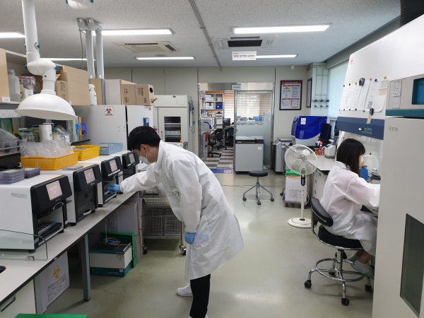 대전보건환경연구원은 호흡기 바이러스 예방 감시체계를 확대한다.