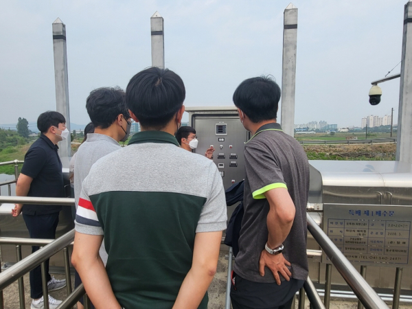 수문 관리자 교육 진행장면