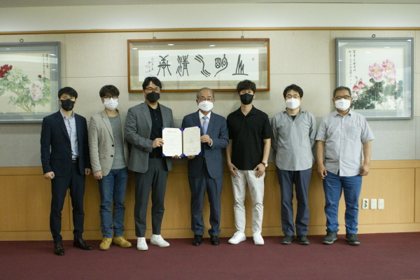 한국영상대학교-(주)엑스온스튜디오 MOU 체결식 단체사진