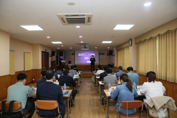예산군의회가 제9대 의회 당선인 초청 연찬회를 개최했다./예산군의회 제공