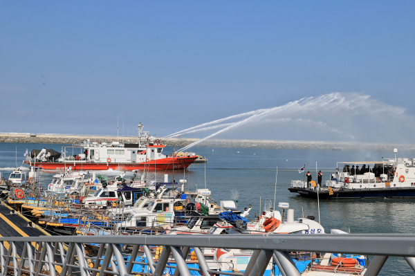지난 16일,  ‘2022년 재난 대비 안전충남훈련’을 석문면 장고항리에서 실시 모습