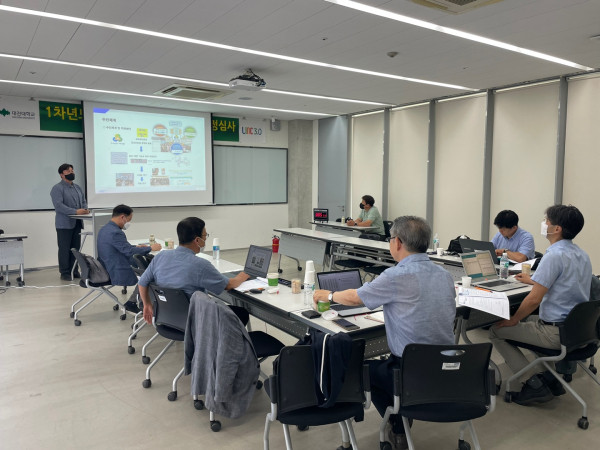 ‘2022 산학공동기술개발과제 선정 평가’ 진행 (심사현장 모습)