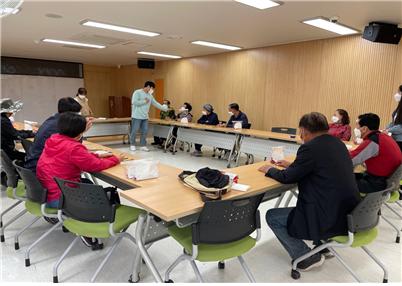 중구치매안심센터에서 진행한 인지프로그램 운영 모습