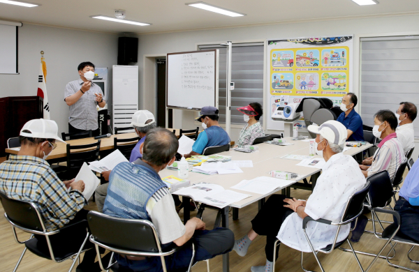 지난해 여름철 현장영농교육 모습.