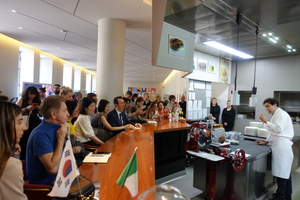 이탈리아 외식·급식업 종사자 대상 K-Food 요리 시연현장