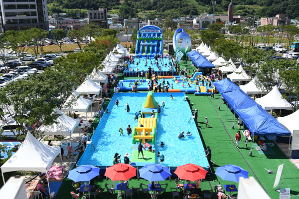 군청광장 물놀이장/예산군 제공
