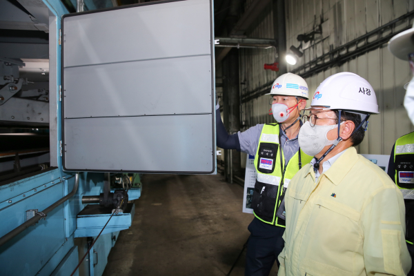 11일 태안발전본부에서 발전시설을 점검 중인 박형덕 서부발전 사장
