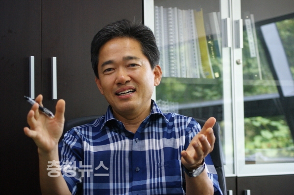 민홍기 토지정보과장 / 충청뉴스 최형순 기자