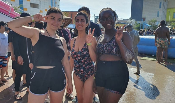 보령머드축제에참가한 배재대 외국인유학생