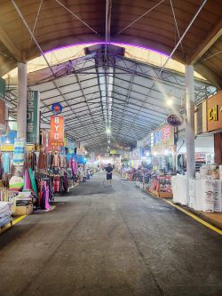 동부전통시장 중앙통 낡은 비가림 시설