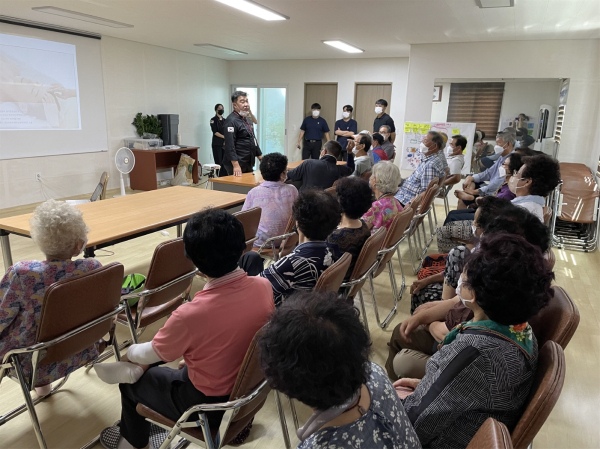 창소3리 교육 및 음식 나눔 모습