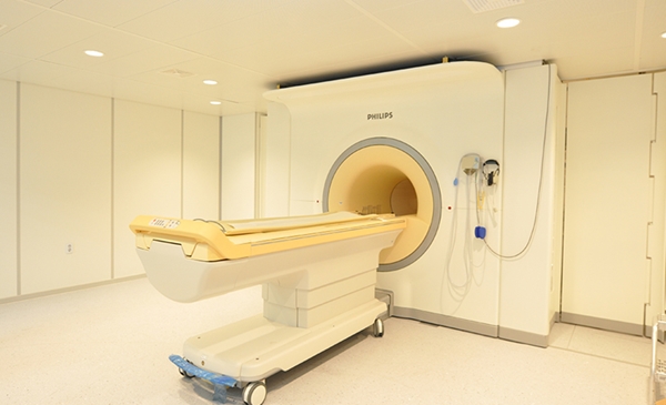사진. KBSI에 설치 운영중인 7T 인체용 자기공명영상장치(MRI)