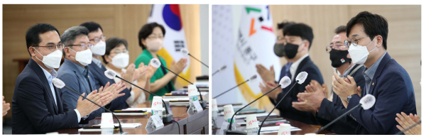 박희조 동구청장과 장철민 국회의원이 간담회에서 국비 확보 등 대응 방안을 논의하고 있다