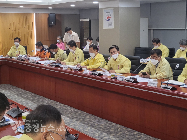 김태흠 충남지사가 23일 도 실국원장회의에서 발언하고 있다./김정식 기자.