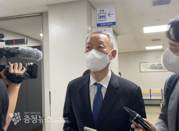 월성1호기 경제성 평가 조작 의혹 관련 재판에 출석한 백운규 전 산업통상자원부 장관