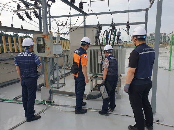 예산군, 소방서, 전기안전공사 합동 역전시장 점검 모습