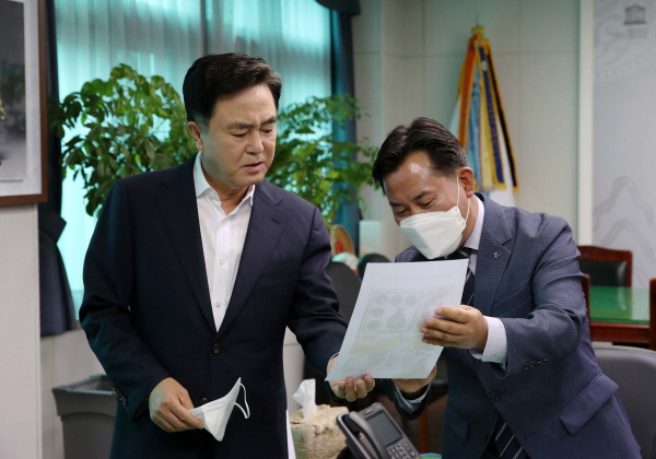 김태흠 도지사, 박정현 부여군수