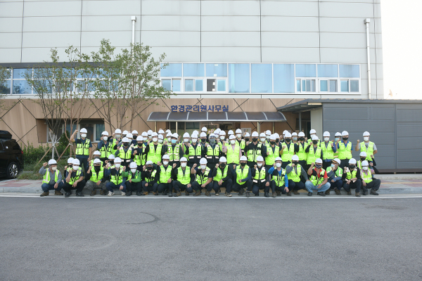 최민호 세종시장은 8일 환경관리원을 만나 애로사항을 청취했다.