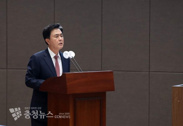 김태흠 충남지사가 26일 열린 충남도의회 2차 본회의에서 발언하고 있다./사진 김태흠 충남지사 SNS