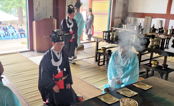 홍주향교, 공기 2573년 추계 석전대제 봉행 (초헌관 이용록 홍성군수)