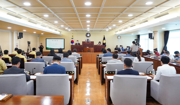 지난 제238회 제1차 정례회 본회의 개회 장면