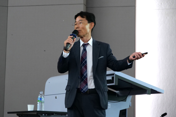 앙뜨레프레너십 강좌에서 특강을 진행하는 강현규 ㈜에이티이엔지 대표/순천향대 제공 