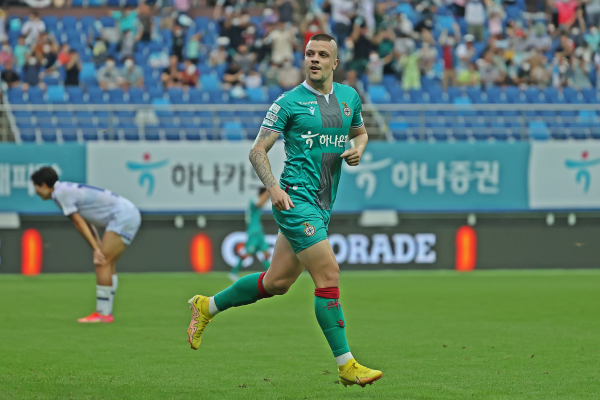 카이저 선수 모습