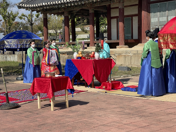 동헌 뜰 잔치 한마당 ‘전통혼례’ 장면