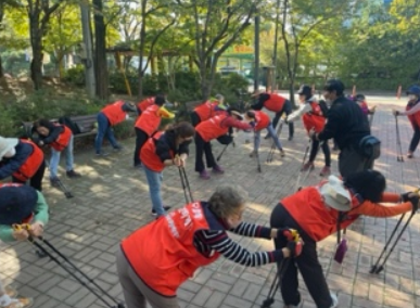 노르딕 걷기 건강교실