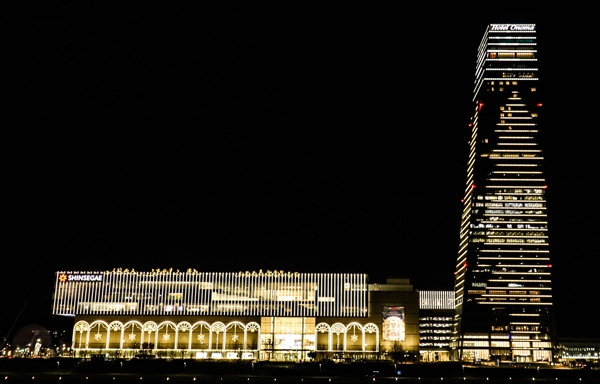 대전신세계 크리스마스 트리 미디어파사드